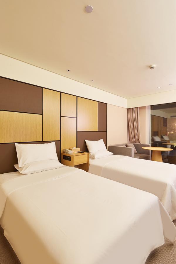 Ji Hotel Shanghai Hongqiao Airport Huqingping Highway Exterior photo