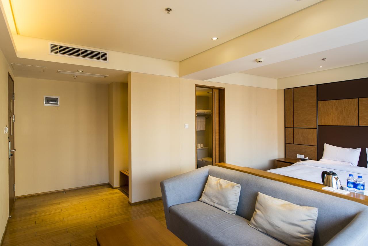 Ji Hotel Shanghai Hongqiao Airport Huqingping Highway Exterior photo