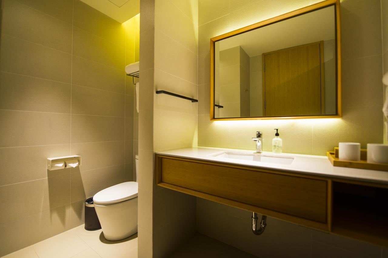 Ji Hotel Shanghai Hongqiao Airport Huqingping Highway Exterior photo