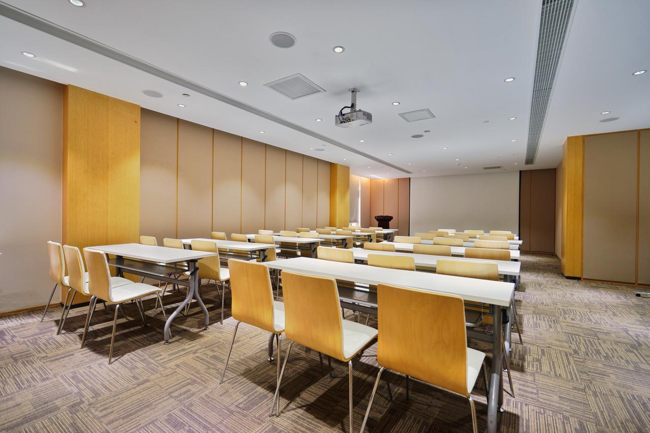 Ji Hotel Shanghai Hongqiao Airport Huqingping Highway Exterior photo
